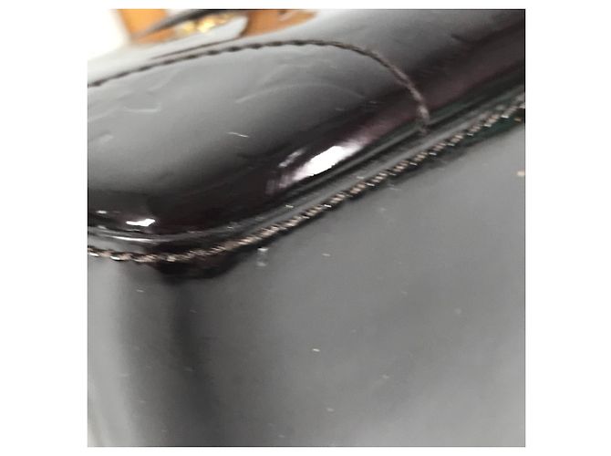 Borsa a Spalla Rosewood Avenue in Monogram Vernis Louis Vuitton Bordò Porpora Monogramma - vista 8