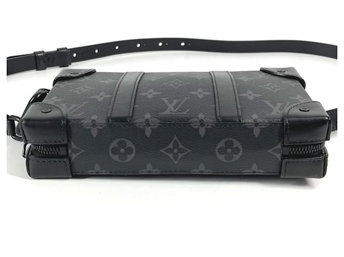 Billetera Soft Trunk Monogram Eclipse Louis Vuitton Negro Monograma - vista 5