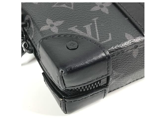 Billetera Soft Trunk Monogram Eclipse Louis Vuitton Negro Monograma - vista 7