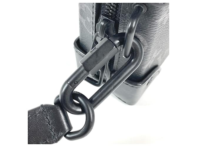 Billetera Soft Trunk Monogram Eclipse Louis Vuitton Negro Monograma - vista 9