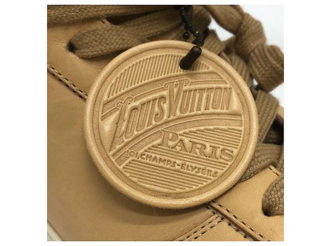 Sneakers alte con lacci Rivoli MS0167 di Louis Vuitton Beige - vista 11