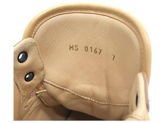 Sneakers alte con lacci Rivoli MS0167 di Louis Vuitton Beige - vista 15