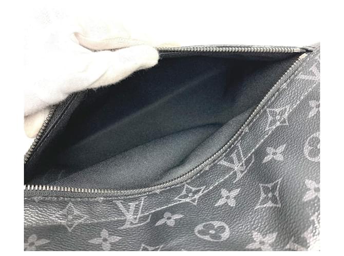 Borsa a Spalla District PM in Monogram Eclipse di Louis Vuitton Nero Monogramma - vista 15