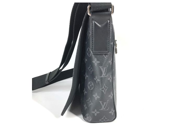 Borsa a Spalla District PM in Monogram Eclipse di Louis Vuitton Nero Monogramma - vista 5