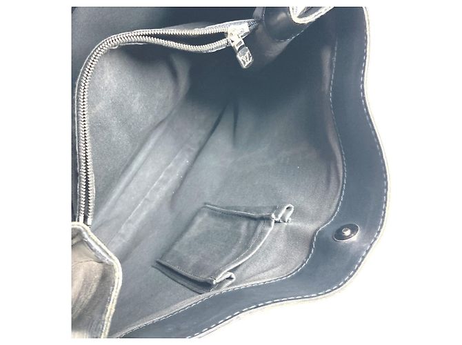 Borsa a Spalla Mandala MM Epi Louis Vuitton Nero - vista 17