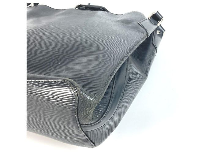Borsa a Spalla Mandala MM Epi Louis Vuitton Nero - vista 9