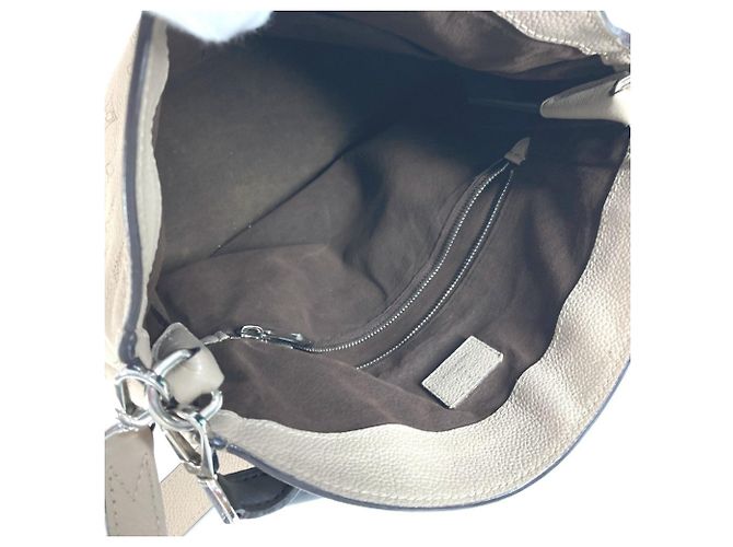 Borsa Tote Louis Vuitton Monogram Mahina Babylon PM Beige - vista 10