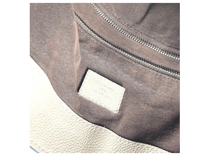 Borsa Tote Louis Vuitton Monogram Mahina Babylon PM Beige - vista 11