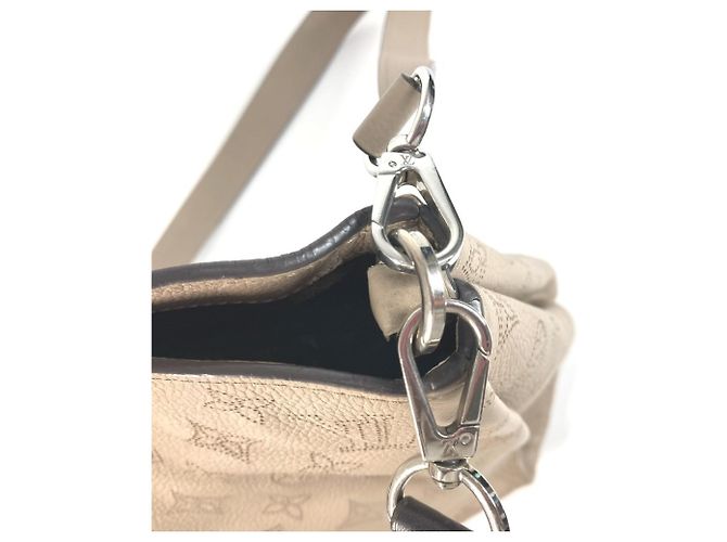 Borsa Tote Louis Vuitton Monogram Mahina Babylon PM Beige - vista 8