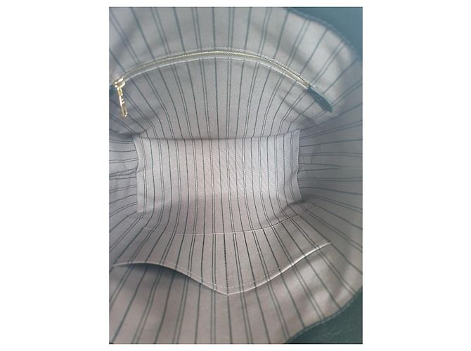 Louis Vuitton Bagatelle Empreinte Leder Schwarz Schultertasche - Ansicht 4