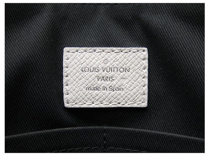 NUOVA BORSA MESSENGER LOUIS VUITTON OUTDOOR M30411 MONOGRAM ECLIPSE CON PATTA Bianco - vista 11