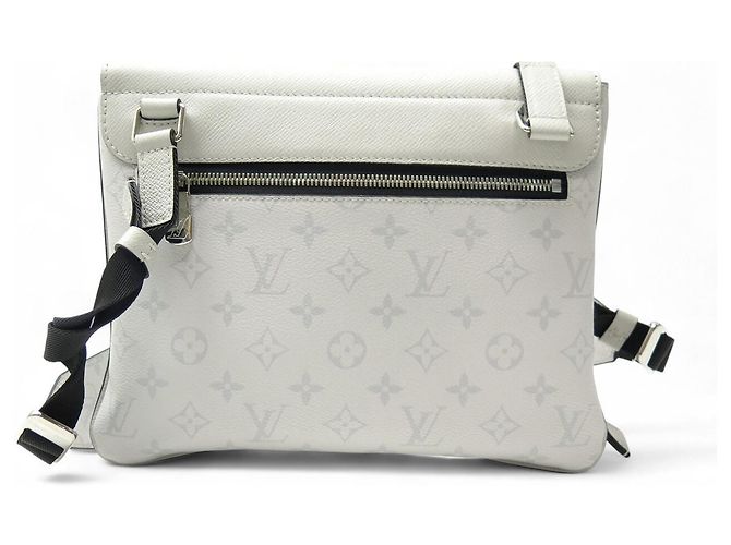 NUOVA BORSA MESSENGER LOUIS VUITTON OUTDOOR M30411 MONOGRAM ECLIPSE CON PATTA Bianco - vista 2