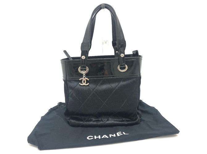 Chanel Tote Bag aus Leder mit schwarzem Emaille-Finish - Ansicht 8