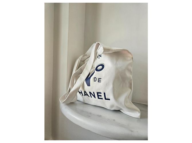 Bolso tote Chanel de lona de algodón blanco - vista 10
