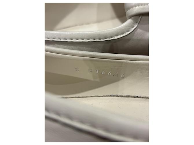 Mocassini Chanel Turnlock CC 38,5 Bianco - vista 5