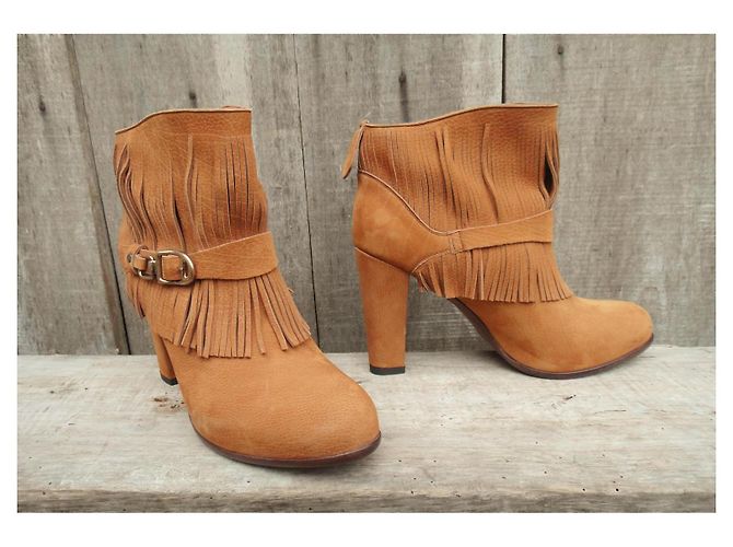 Botines Sartore de Ante Camel con Flecos Marrón claro - vista 2