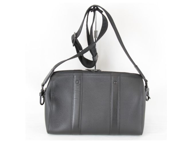Borsa a Spalla Louis Vuitton Aerogram City Keepall M59255 Nero - vista 2
