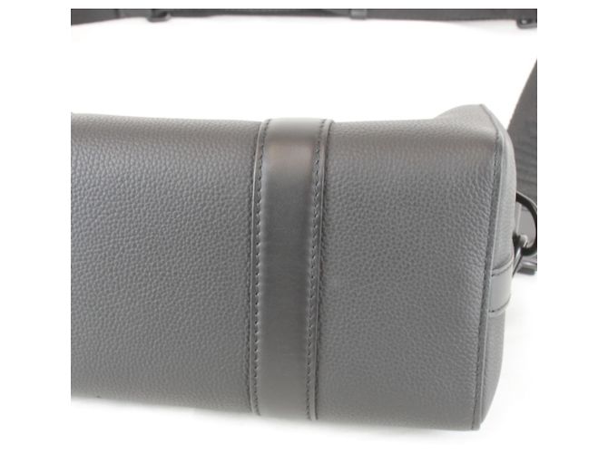 Borsa a Spalla Louis Vuitton Aerogram City Keepall M59255 Nero - vista 4