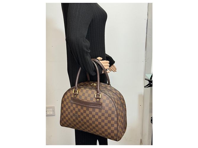 Borsa in pelle Nolita Louis Vuitton pelle marrone 284 - vista 8
