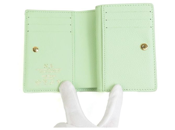 Louis Vuitton Bi-fold Wallet in Green Monogram Empreinte - view 3