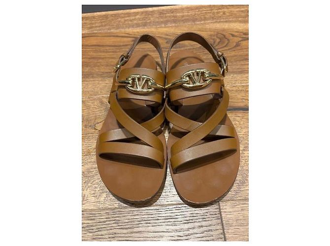 Valentino Garavani V logo Sandals 39 Marrone - vista 2