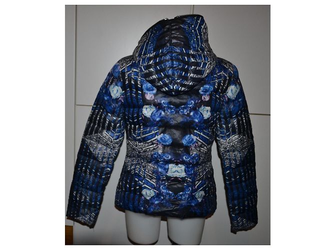Pinko down jacket - view 3