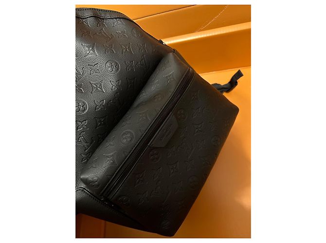 Louis Vuitton Discovery Monogram Nero - vista 8