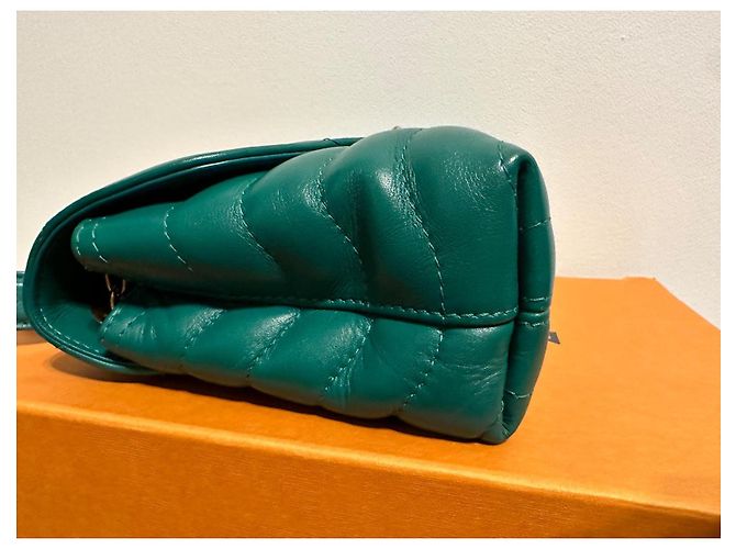 Louis Vuitton New Wave MM Verde - vista 11