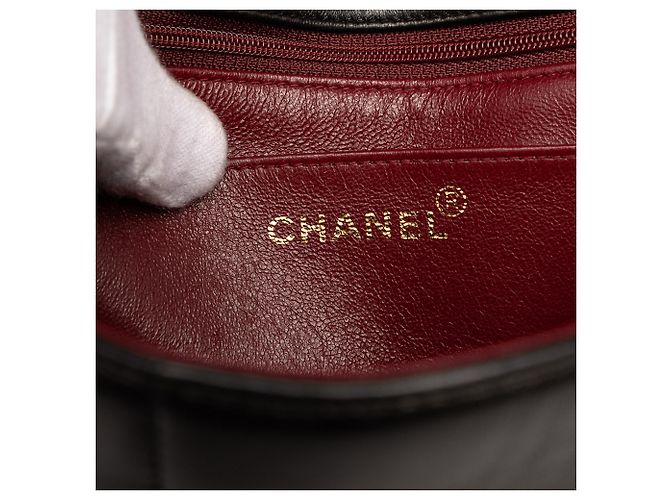 Chanel Nero Pelle di Agnello Trapuntata Verticale - vista 6