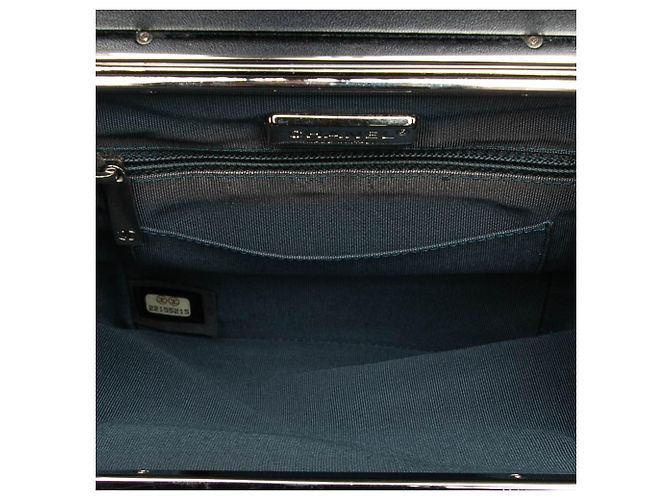Borsa Vanity in Pelle di Vitello Metallica Blu CC di Chanel - vista 4