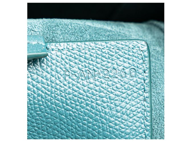 Céline Celine kleine vertikale Tasche aus blauer, genarbter Kalbsleder Türkis - Ansicht 7