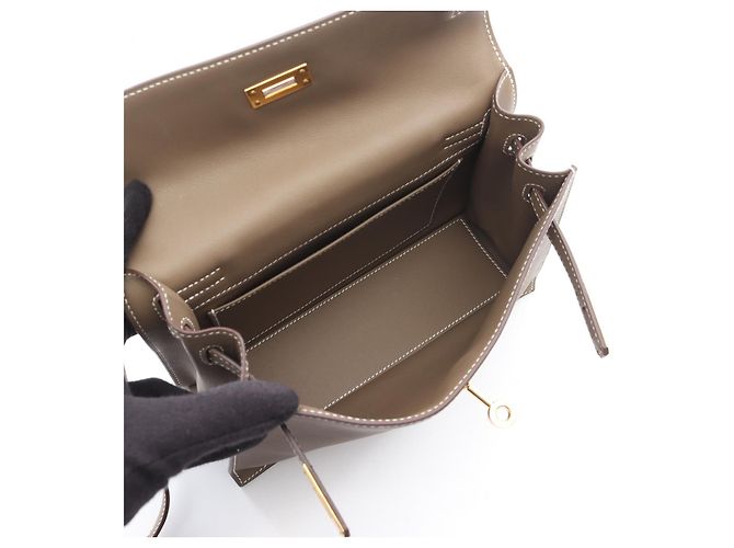 Borsa Clutch Kelly Dance 2 di Hermès in pelle marrone - vista 6