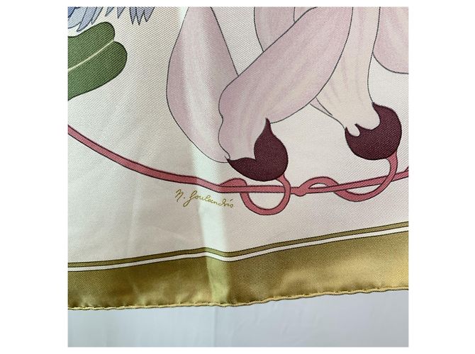 Trim Hermès Vintage Pastell Flora Graeca Seidenschal 1983 Goulandris Beige - Ansicht 3