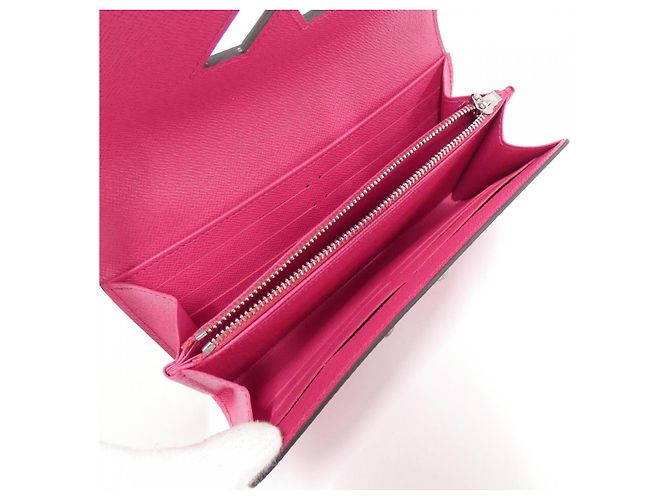Twist Cartera Larga Epi de Louis Vuitton Rosa - vista 5