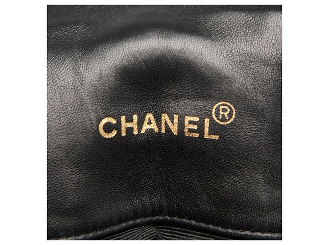 Bolso de cadena con drawstring matelassé Coco Mark de CHANEL Negro - vista 9