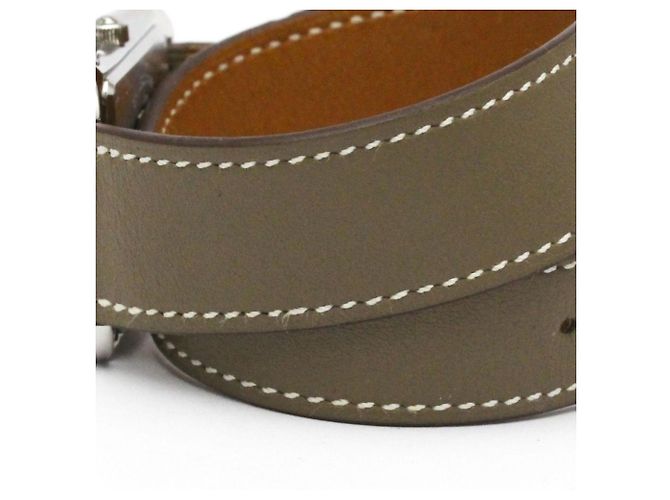 Relógio masculino em aço e couro Hermès Cape Cod Quartz CC2.710 - vista 3