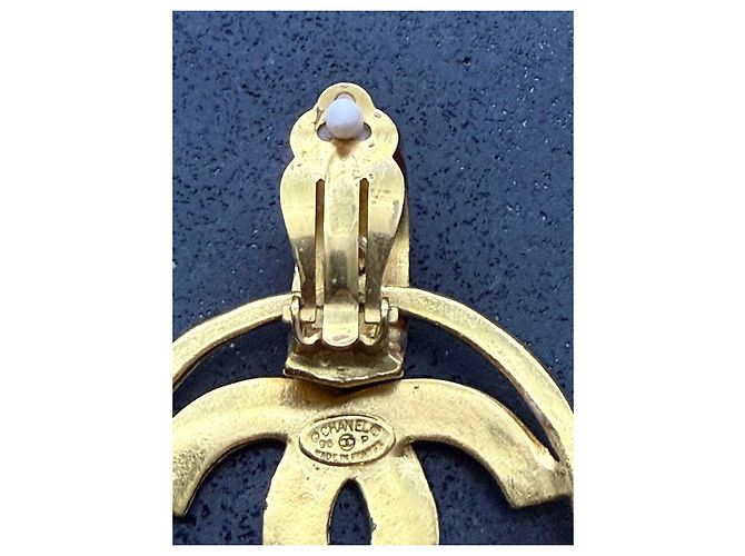 Orecchini Chanel Mono Hoop Oro D'oro - vista 4