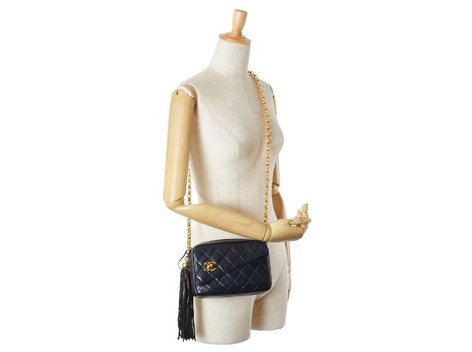 Borsa a spalla con catena e frange Coco Mark Matelassé di Chanel Blu navy - vista 13