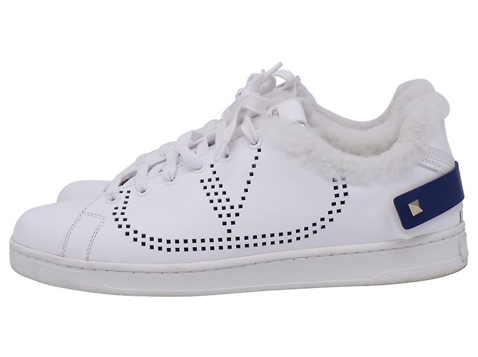 Sneakers perforate foderate in shear Valentino Garavani Backnet in pelle bianca Bianco Crudo - vista 5