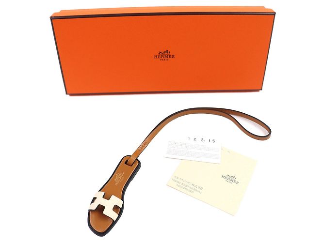 Hermès Oran Nano Leder Charm Gelb - Ansicht 2