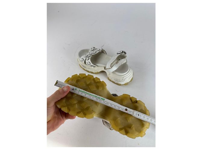 Sandali in pelle Miu Miu vintage / Sneakers bianchi 37 Bianco - vista 9