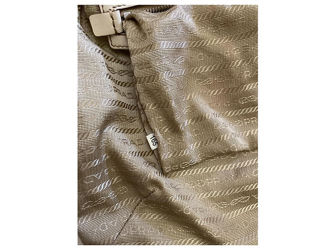 Prada Jacquard Handtasche in Eggshell aus Stoff Aus weiß - Ansicht 9