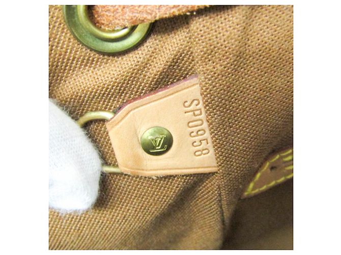 Louis Vuitton Monogram Montsouris MM Rucksack Monogramm - Ansicht 15
