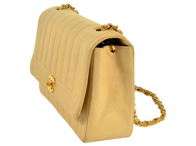 Borsa a Spalla Chanel Mademoiselle con Catena Beige - vista 2
