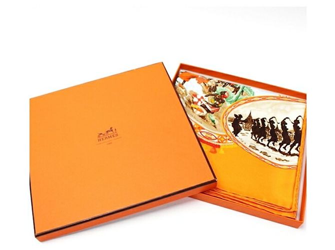 Sciarpa multicolore Hermès Muffler Carré 90 CAVALIERS PEULS Pool Tribe Riders Arancione - vista 5