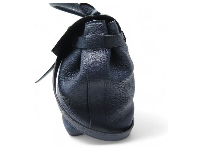 BOLSA LANCEL CHARLIE MM A06838 ALÇA DE COURO AZUL MARINHO - vista 3