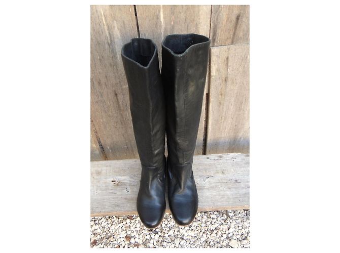 Botas Diesel de cuero negro con tachuelas - vista 10