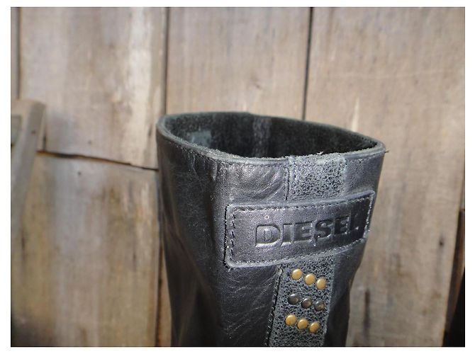 Botas Diesel de cuero negro con tachuelas - vista 5