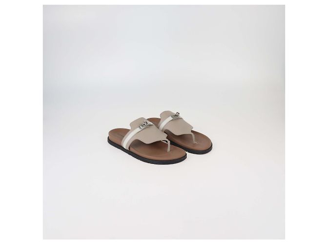 Hermès Sandalias planas Empire de cuero gris/blanco Hermes - vista 2