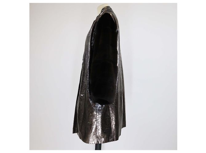 Cappotto con zip in pelle e pelliccia nera metallizzata/embossed coccodrillo di Versace Nero Metallico - vista 2